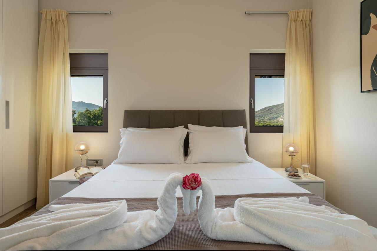 Villa Enny, 3 Bd With Private Heated Pool Agia  Extérieur photo